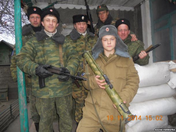 16-річний Вадим Шніп, озброєний РПГ-18
